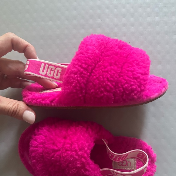 UGG Fluff Yeah Toddler Slippers - Picture 5 of 7